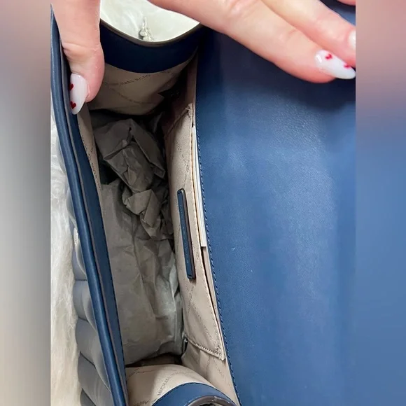 Michael Kors Whitney Medium Quilted Shoulder Bag Crossbody in Navy - Picture 6 of 10